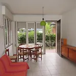 Flat With Garden And Parking Appartamento *