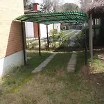 Flat With Garden And Parking דירה *