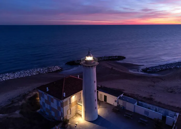 Flat With Garden And Parking Apartment *