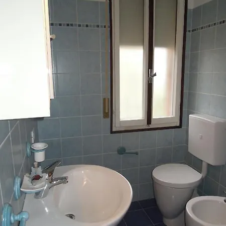 Flat With Garden And Parking *