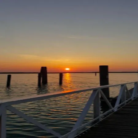 公寓 Flat With Garden And Parking *