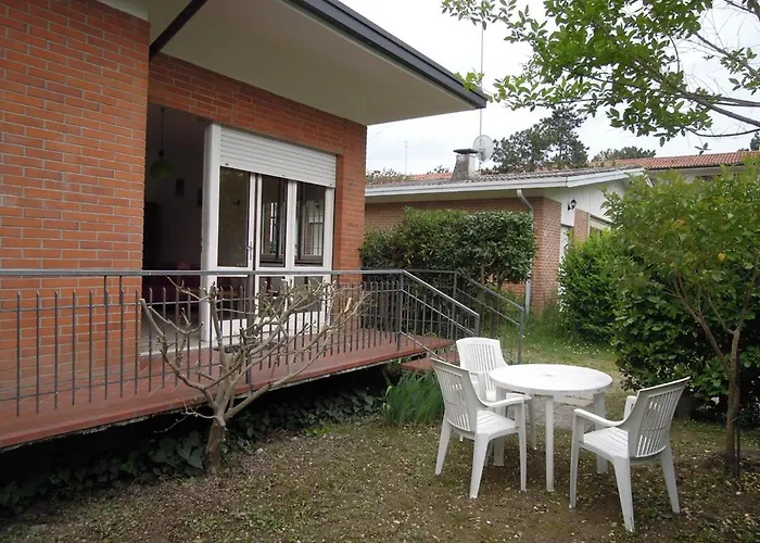 Flat With Garden And Parking * 比比翁