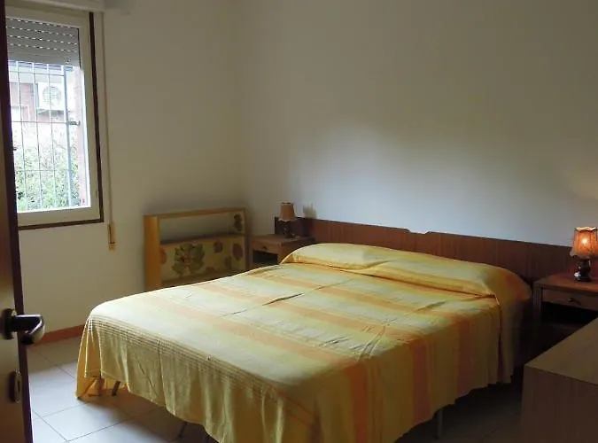 Апартаменти Flat With Garden And Parking Бібіоне