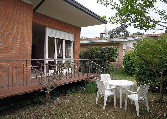 Flat With Garden And Parking *